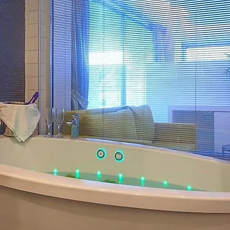 Hotel Orka Sunlife & 3*